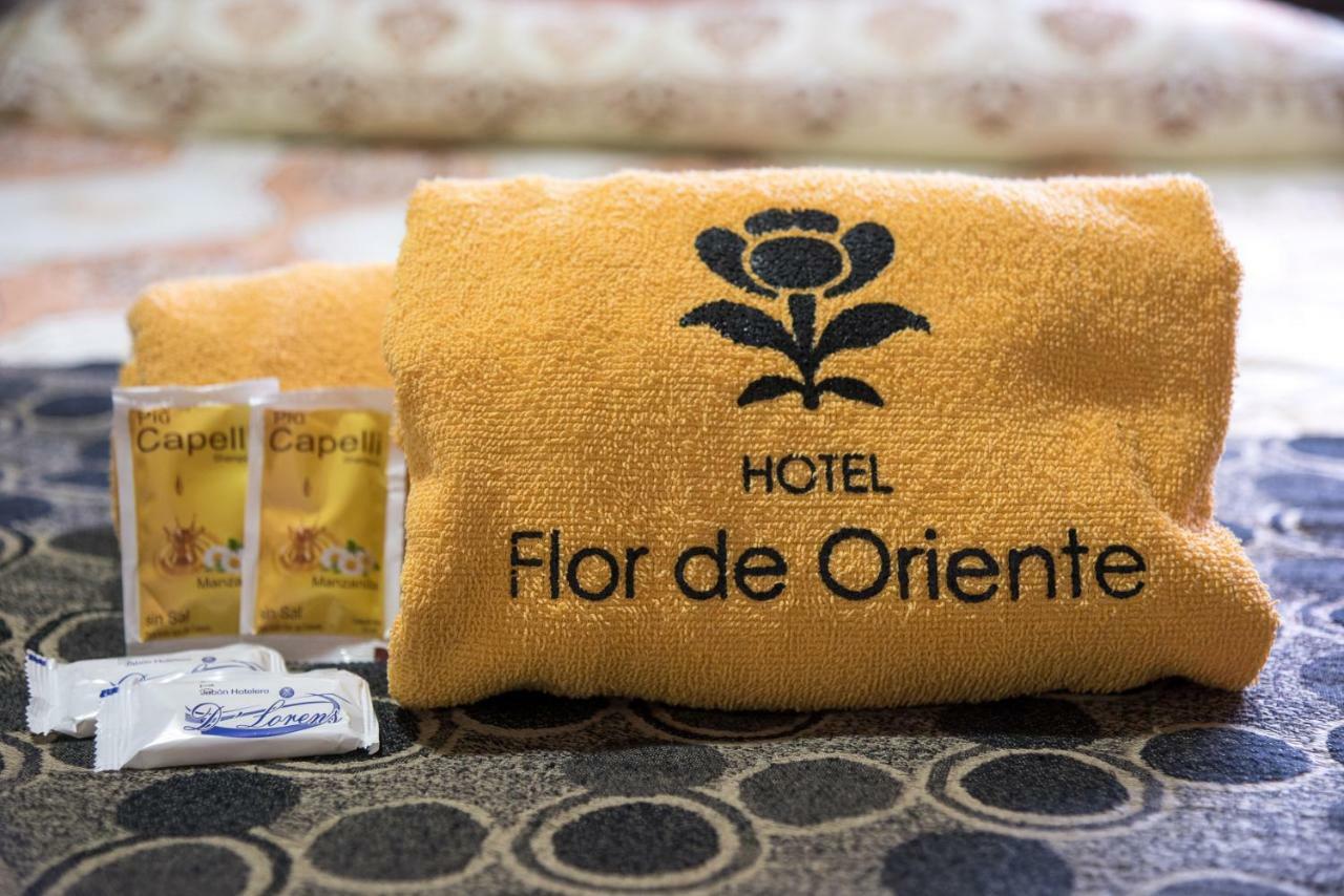 Hotel Flor De Oriente バーニョス エクステリア 写真