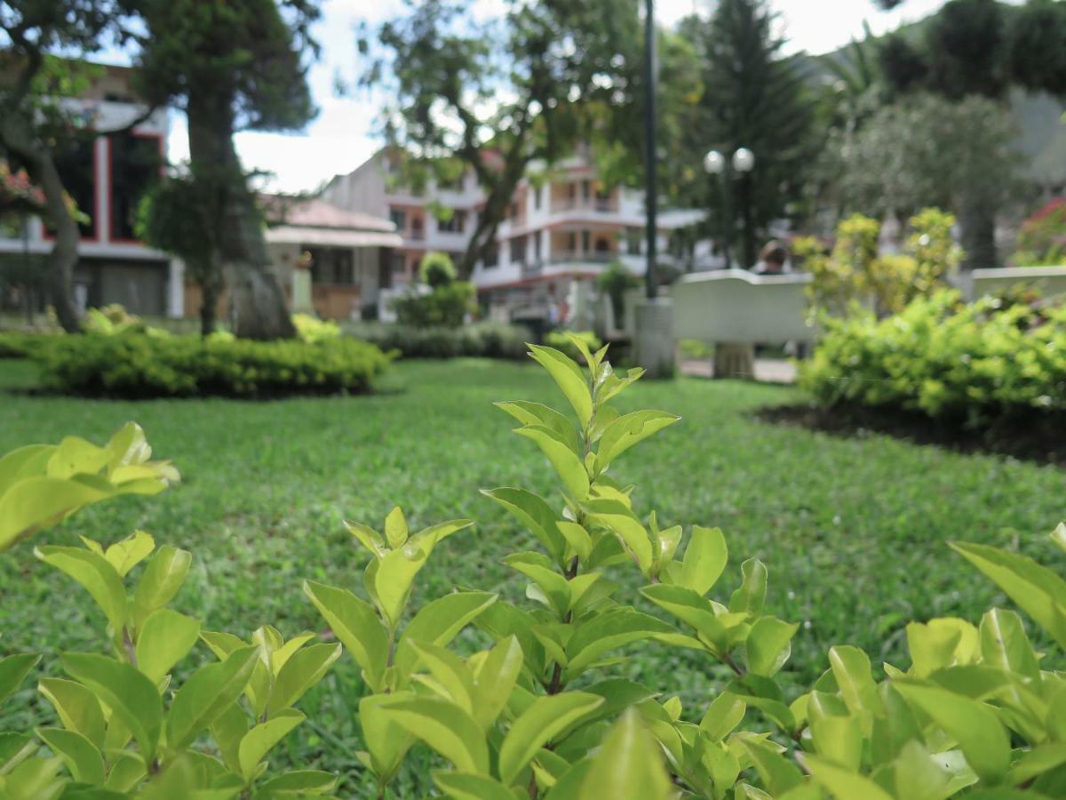 Hotel Flor De Oriente バーニョス エクステリア 写真